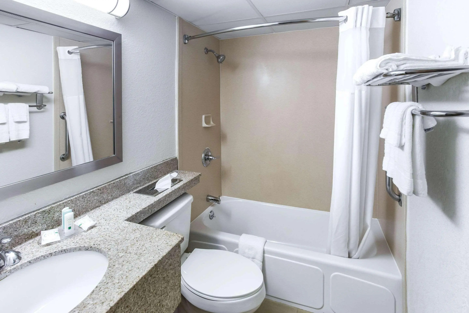 Quality Inn Albany Colonie