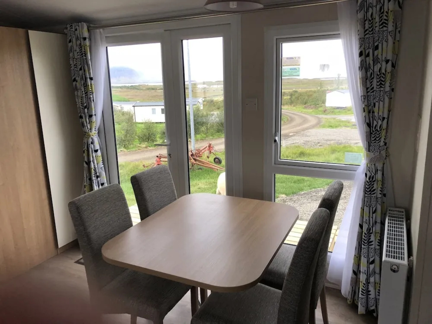 Lækjarkot Rooms and Cottages with Kitchen