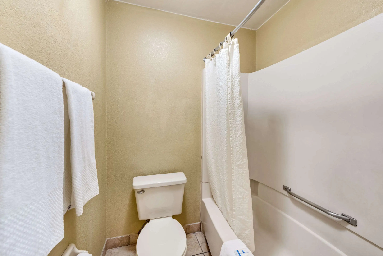 Rodeway Inn Columbus West