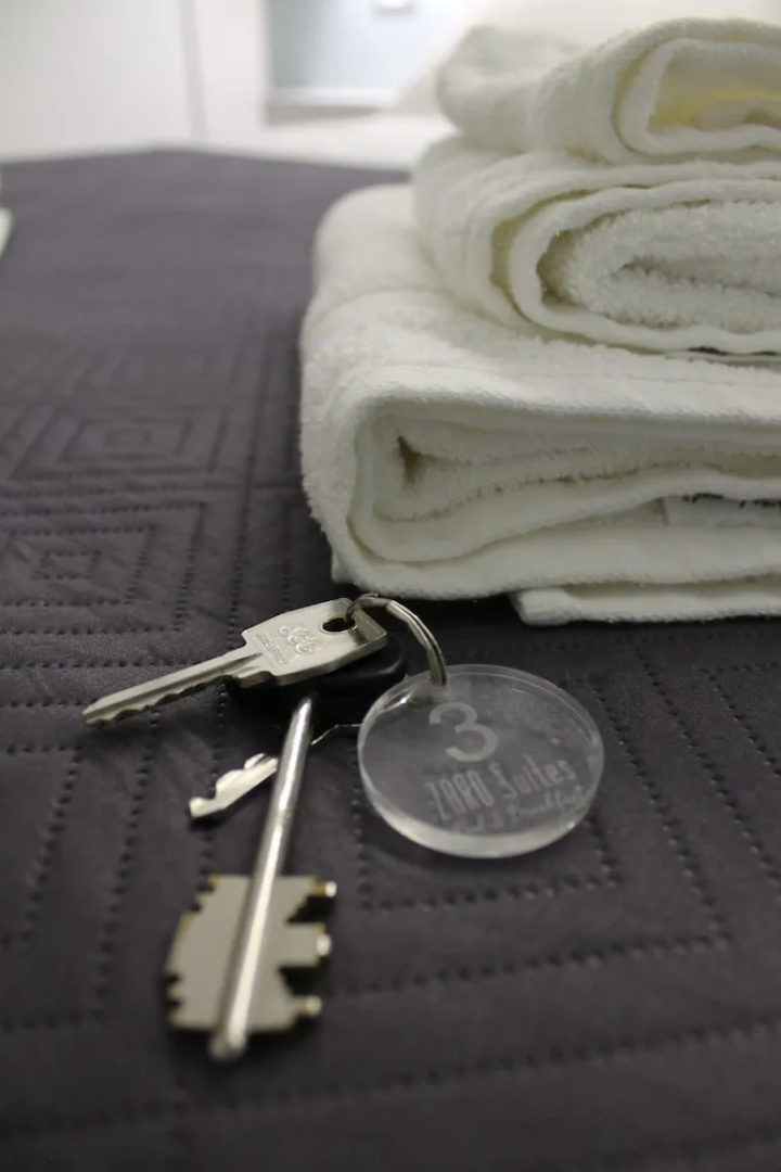 Zaro Suites