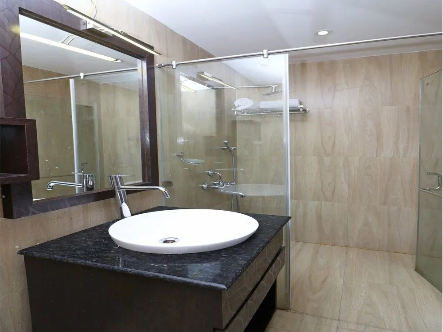 OYO 17111 Hotel Pritika