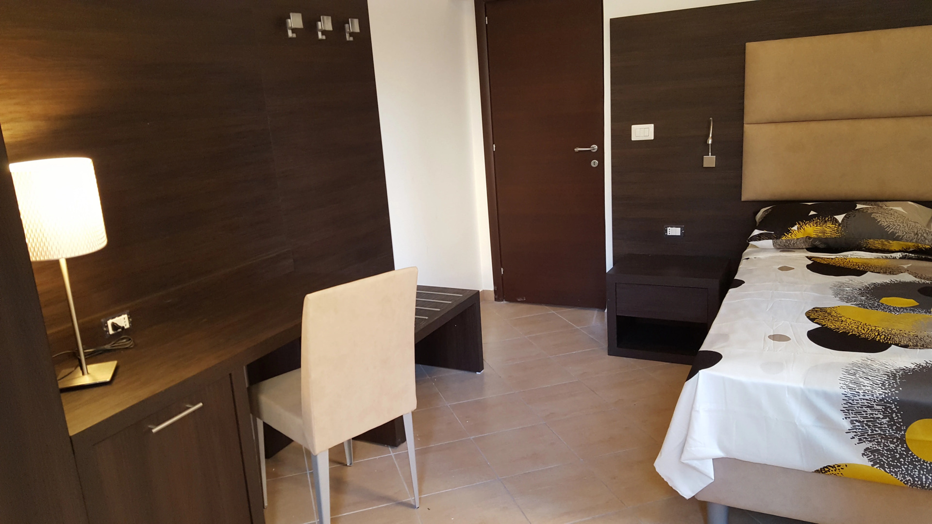 Una Finestra su Monti