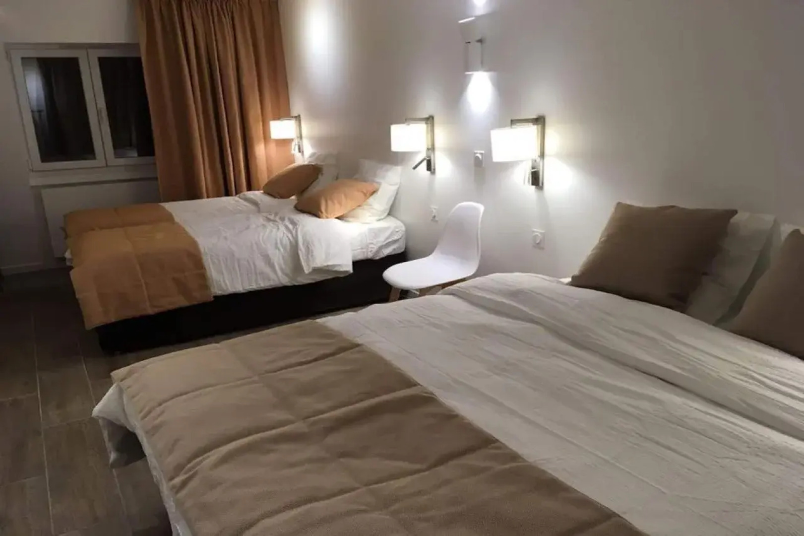 Отель Ferney République