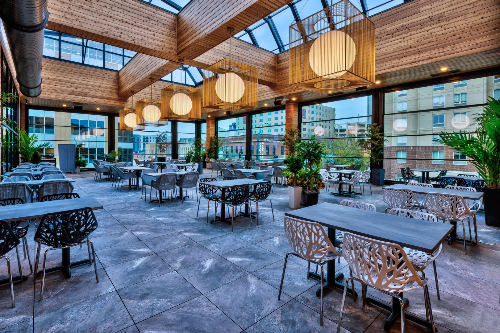 DoubleTree by Hilton Rochester - Mayo Clinic Area