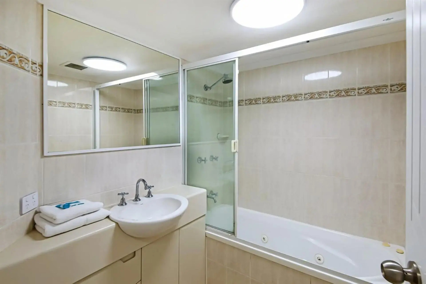 Unit 9 'The Rocks', Coolum Beach