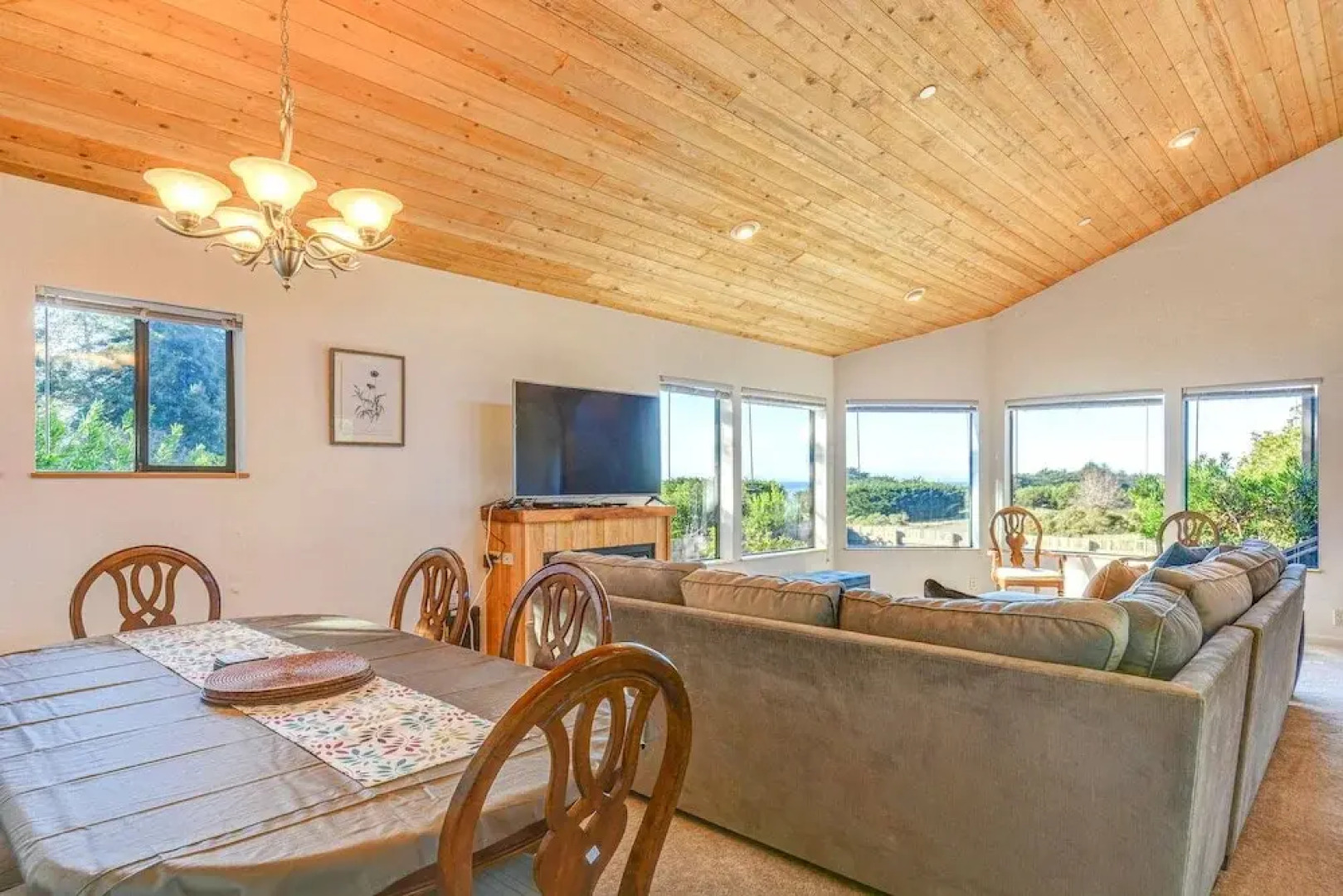 Pacific Splendor Private Hot Tub w/ Views!