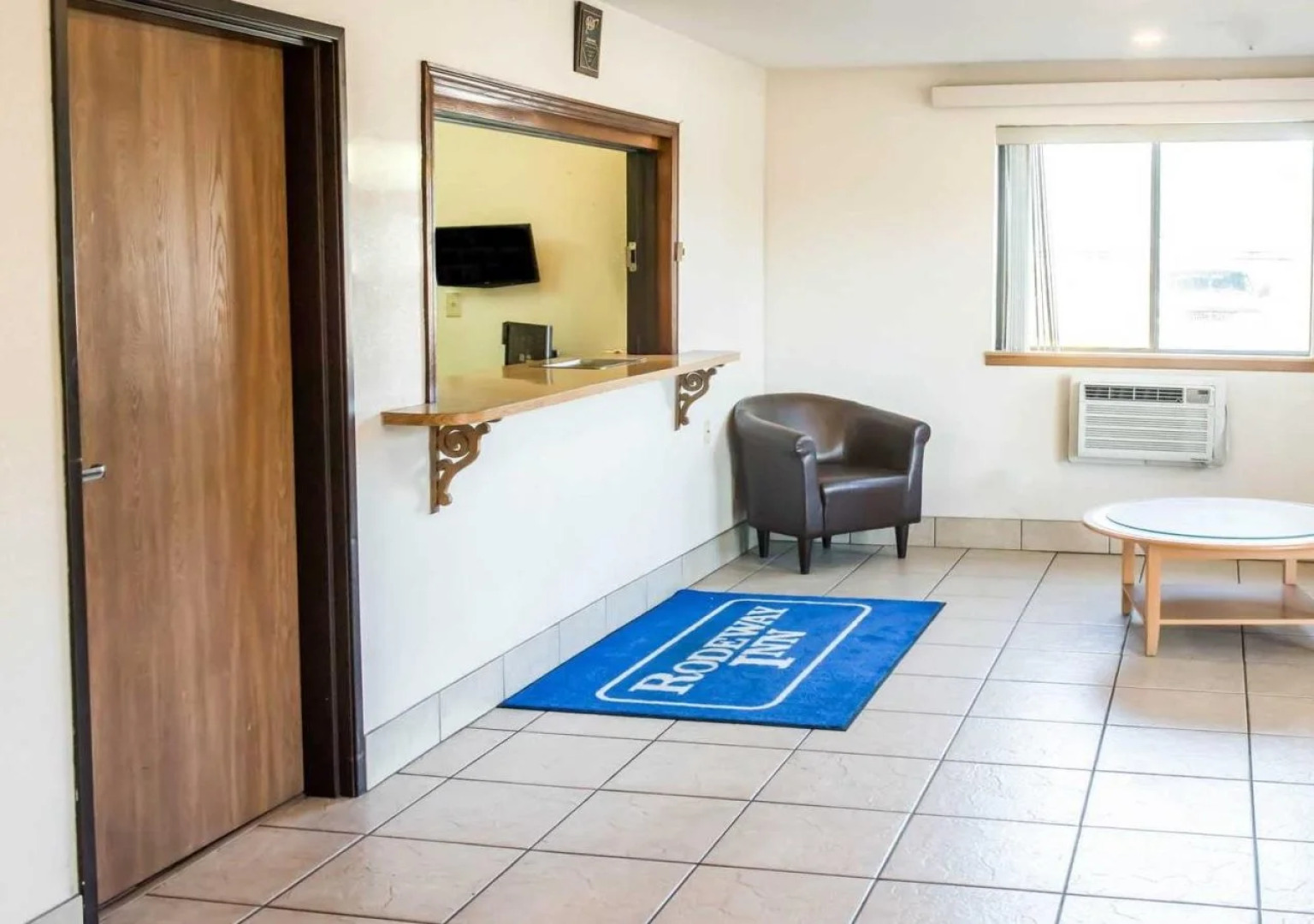 Clarion Pointe Tallahassee-State Capitol