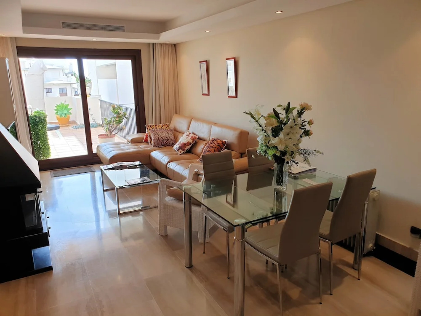 Bahia de la Plata Apartments