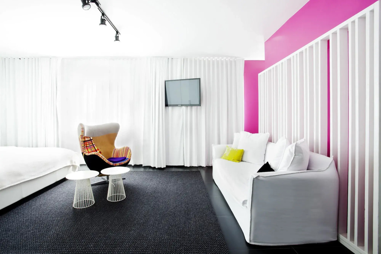 Blanc Kara - Adults Only