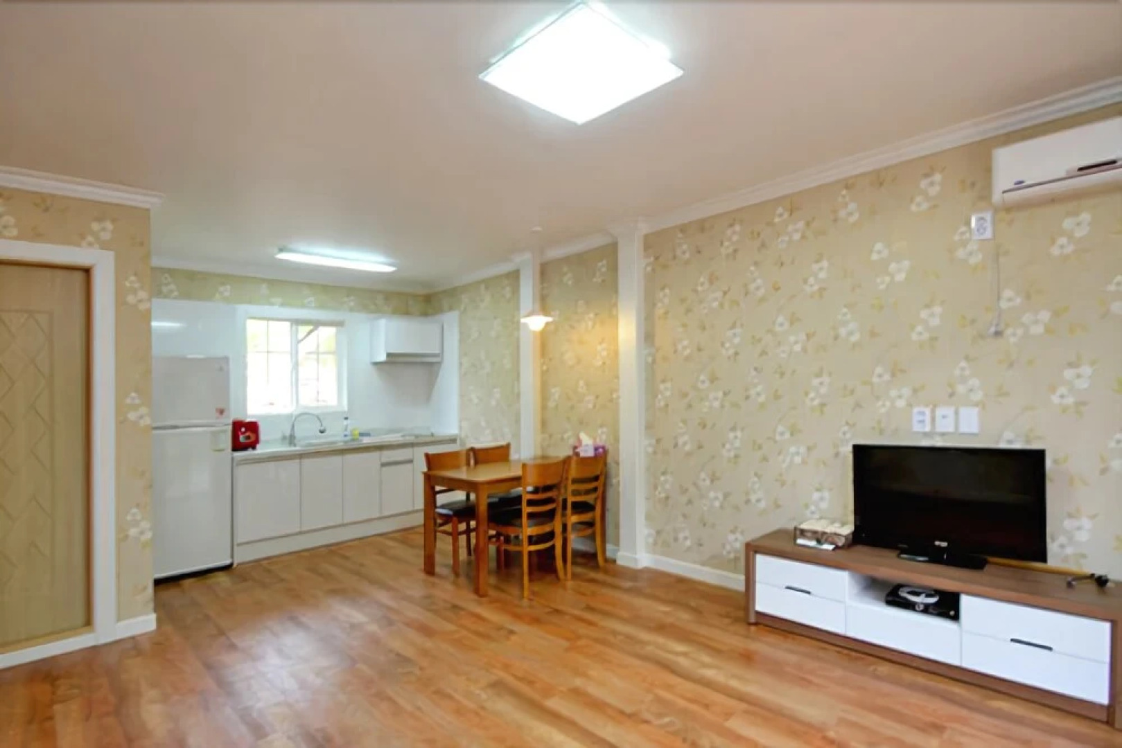 Yangyang Ciraemaeul Pension