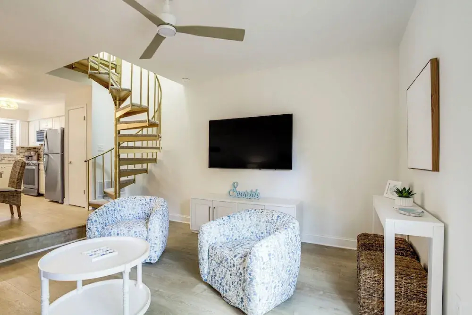 Walk to Shore & Boardwalk: Bethany Beach Retreat