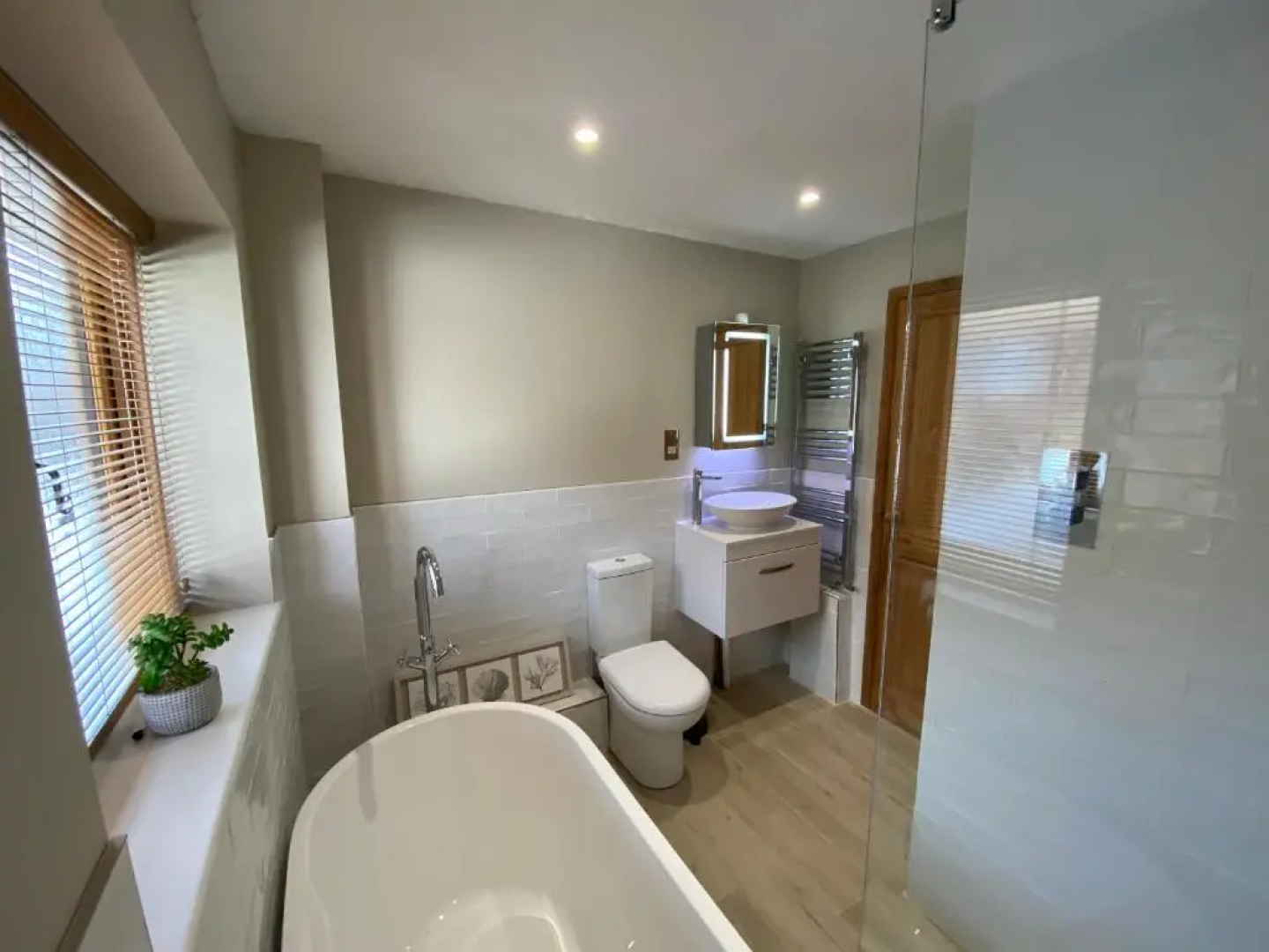 2 Regent Square
