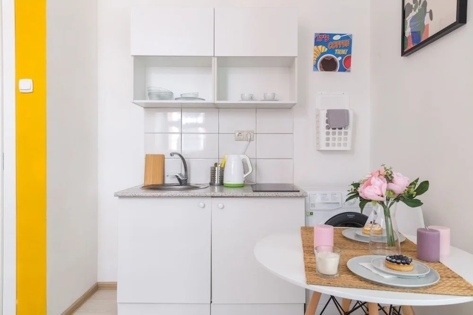 Апартаменты и студия RedHouse