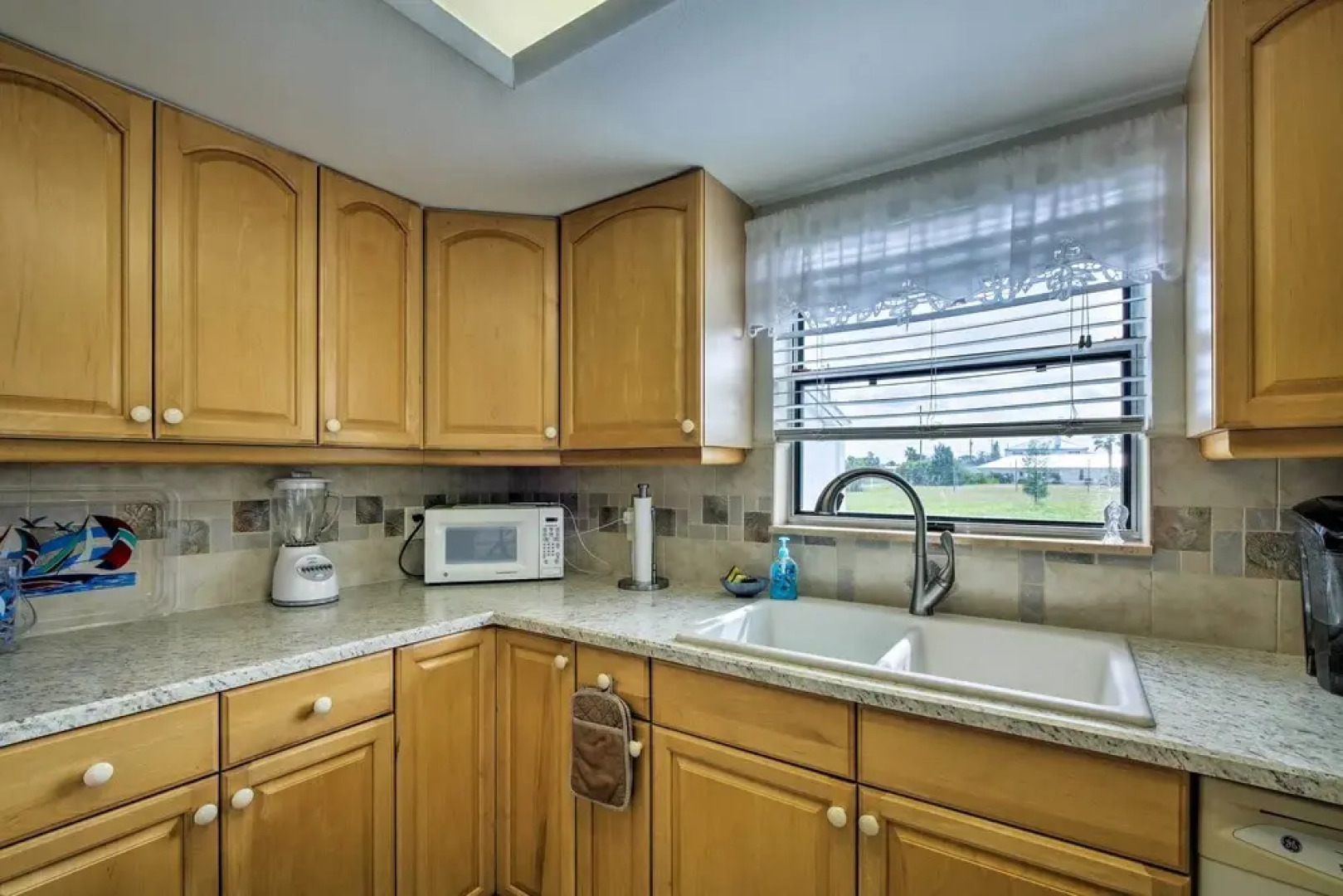 Waterfront Hernando Beach Home w/ Dock + Kayaks