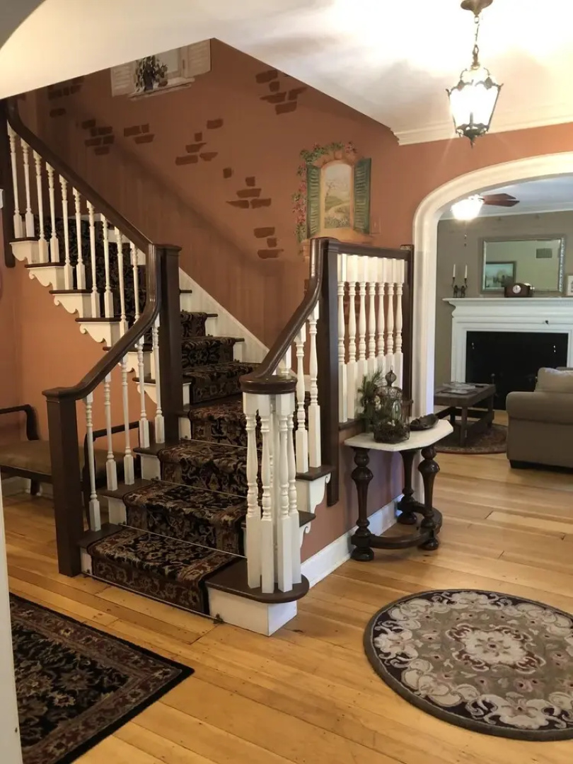 Munro Manor Lodging