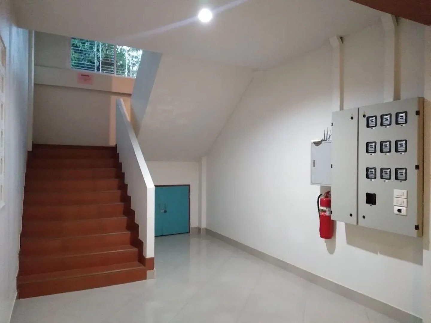 Aung Pung Serviced Apartment