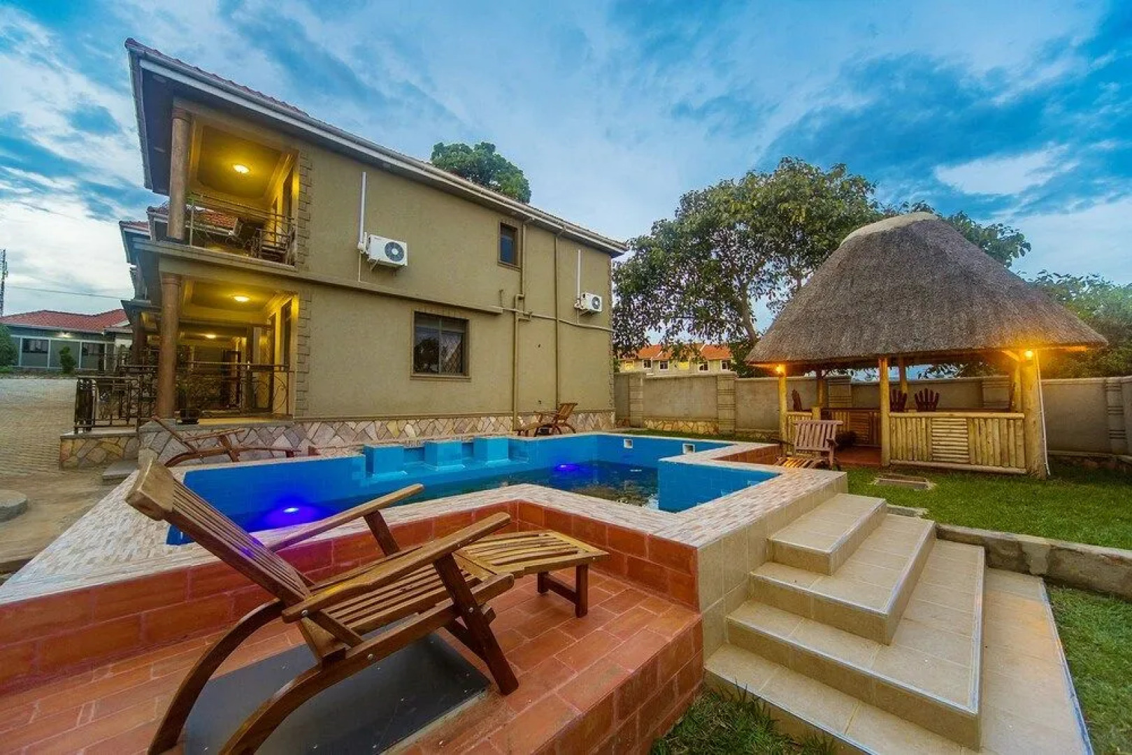 Victoria Breeze Hotel Apartment