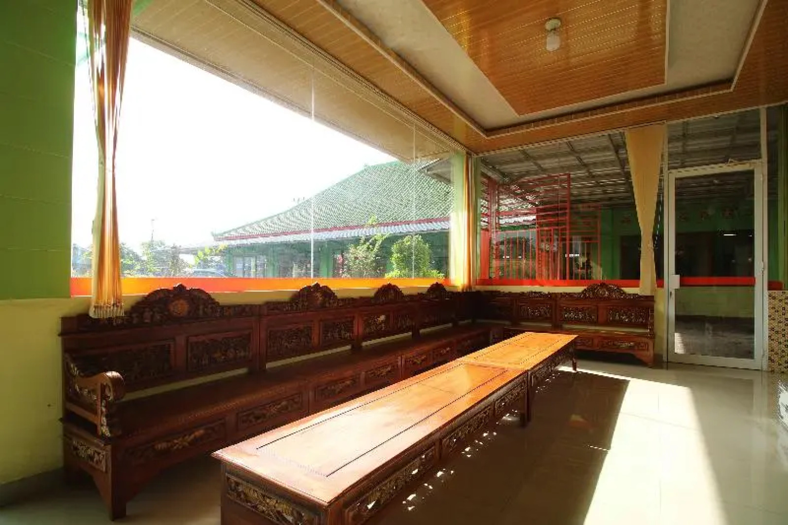 Homestay Hj Suharti by OYO