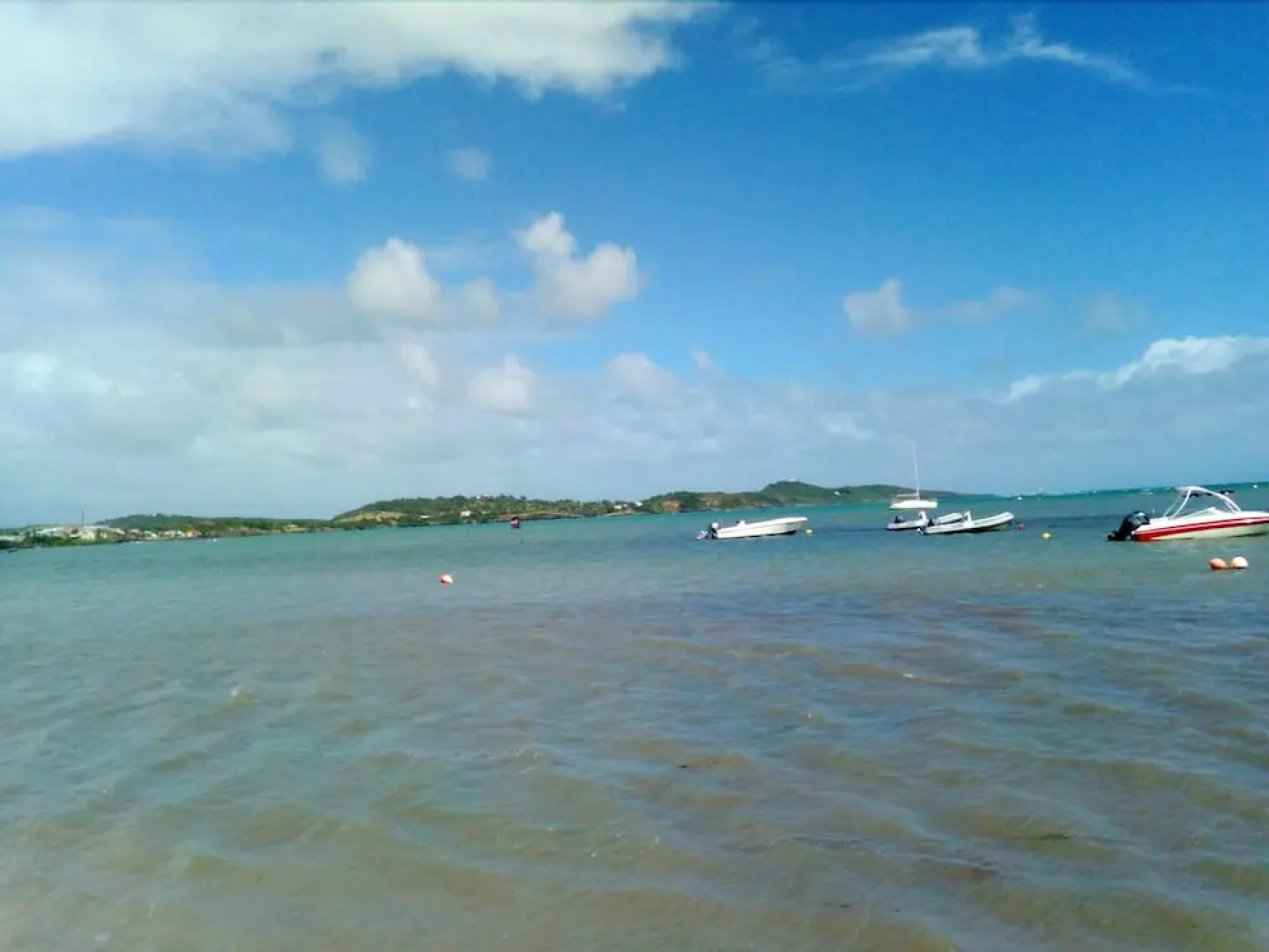 House With one Bedroom in Le Vauclin, With Pool Access, Enclosed Garde