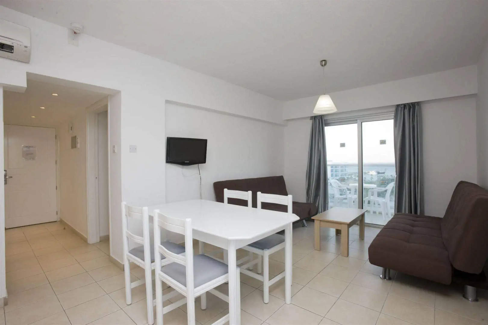 Trizas Hotel Apartments