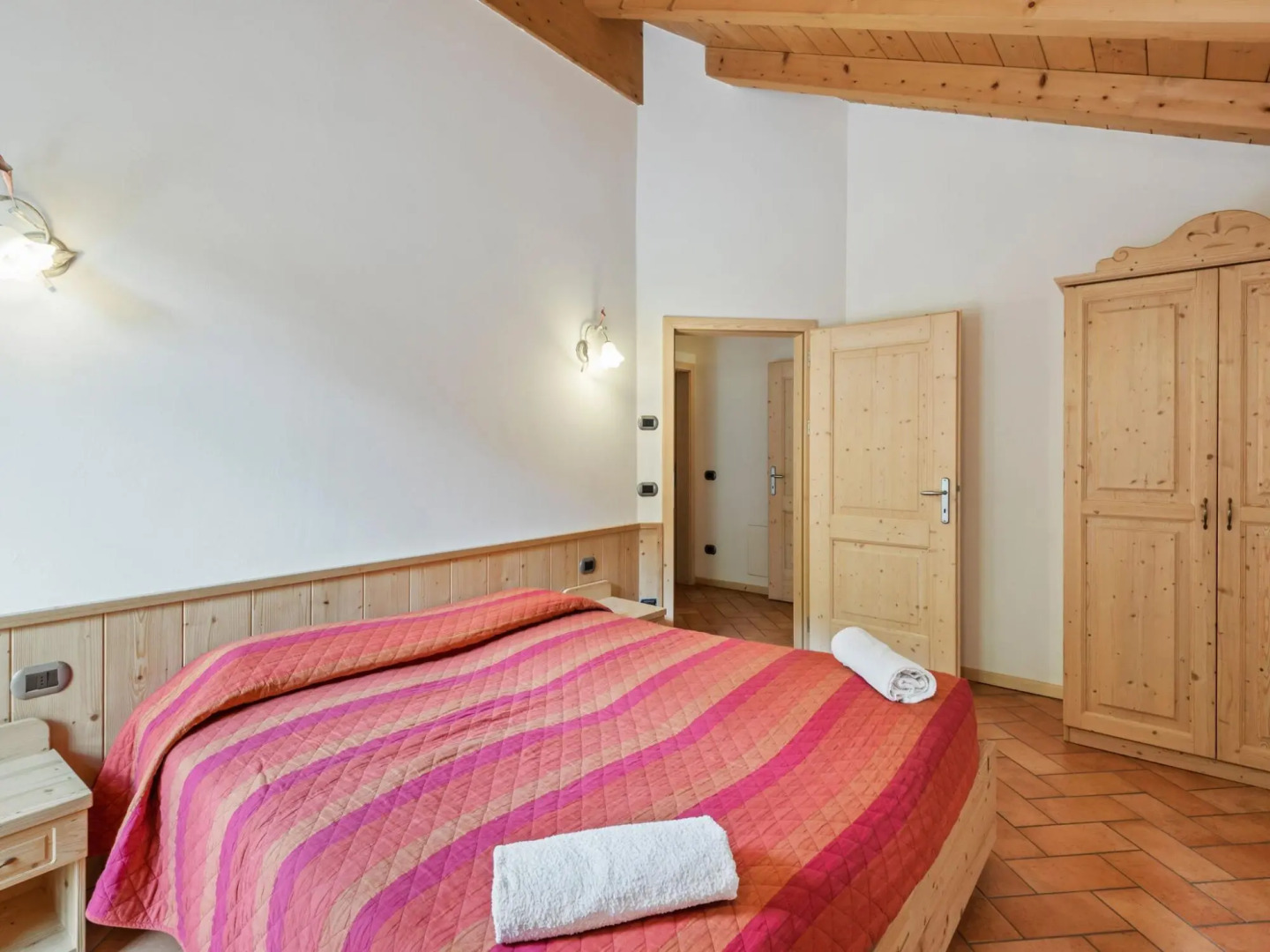 Accommodation with wellness center, in Val di Sole, 1km away from the ski bus