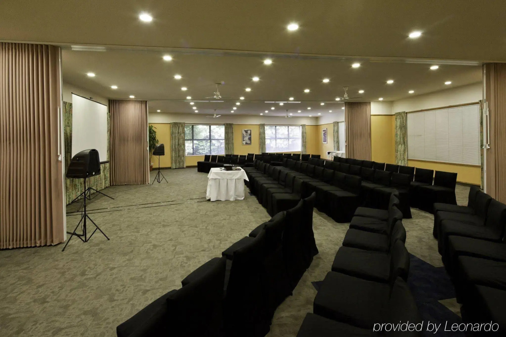 Distinction Hamilton Hotel & Conference Centre