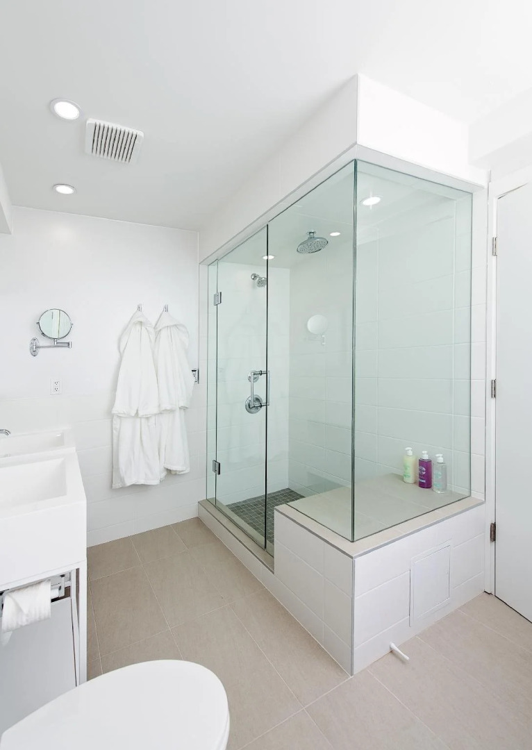 Coast Canmore Hotel & Conference Centre