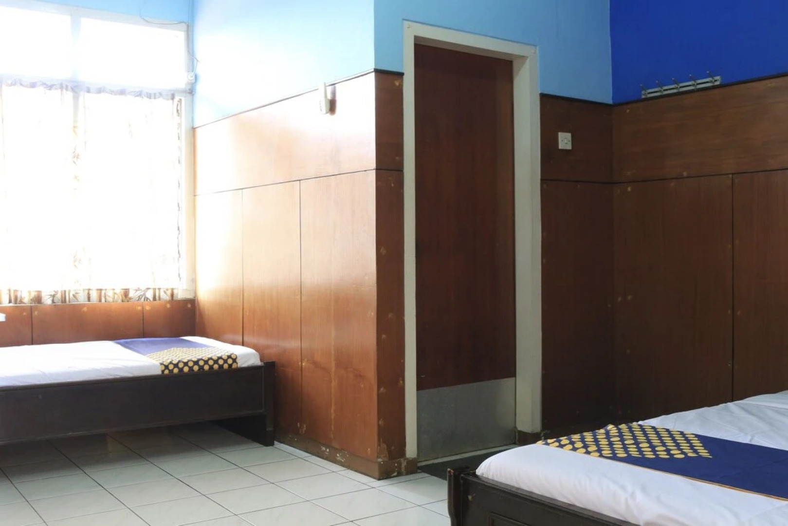 Hotel Budi Famili 1 by OYO Rooms