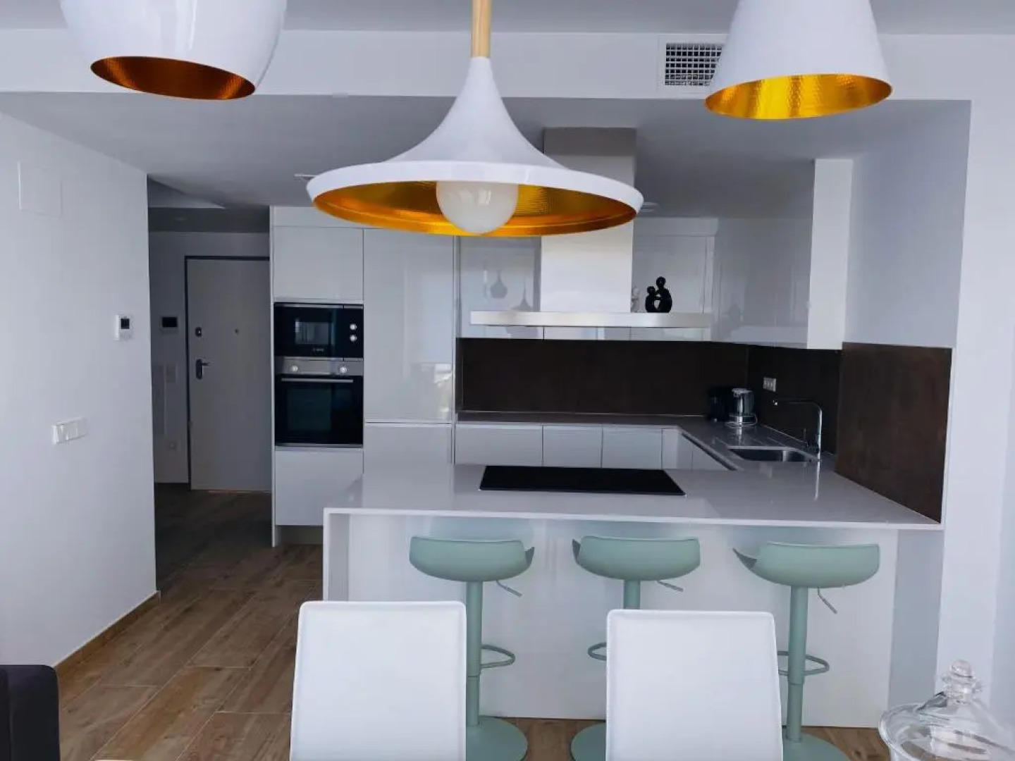 ALLONBAY spa & beach house