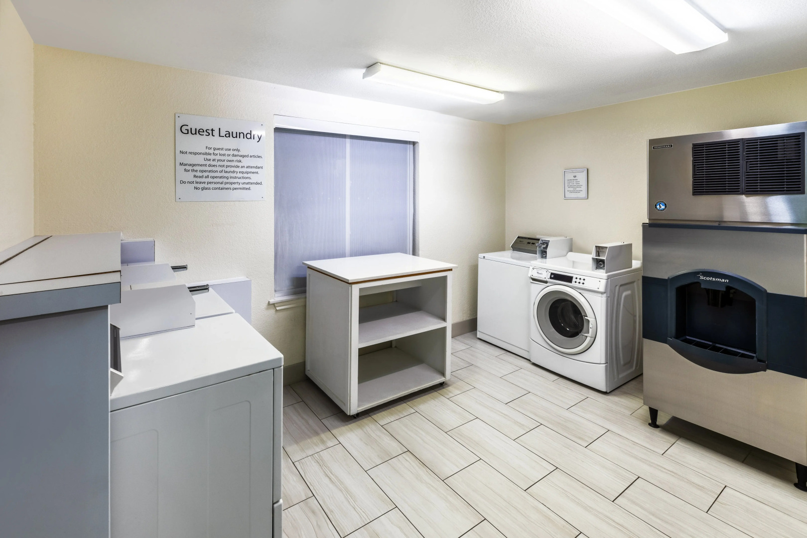 HOLIDAY INN EXP STES SPACE CTR by IHG