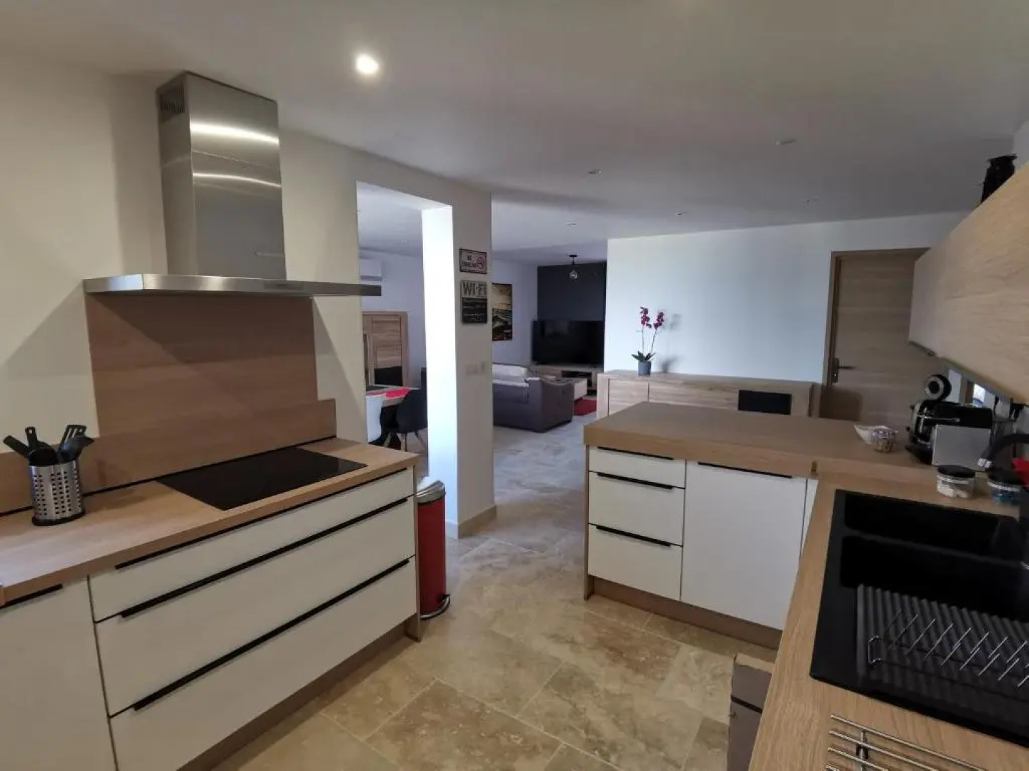 Grand T3 85 m2 situé à 15 min à pied des plages