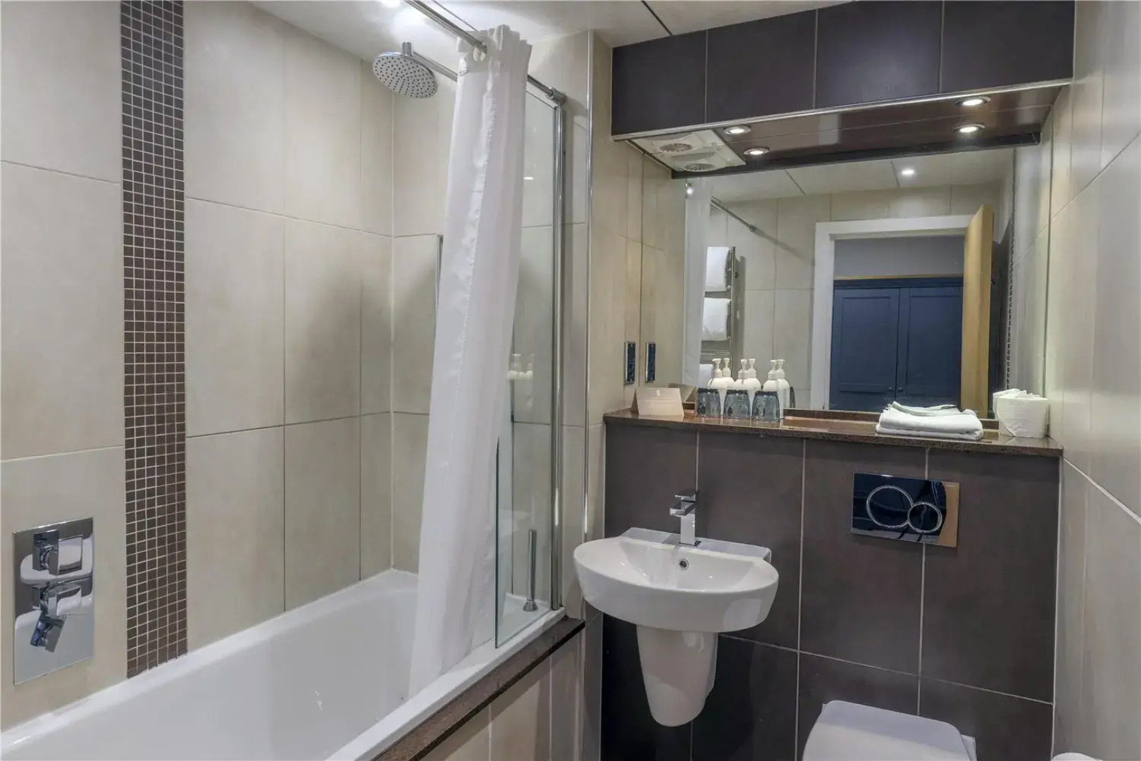 The Crooklands, BW Signature Collection