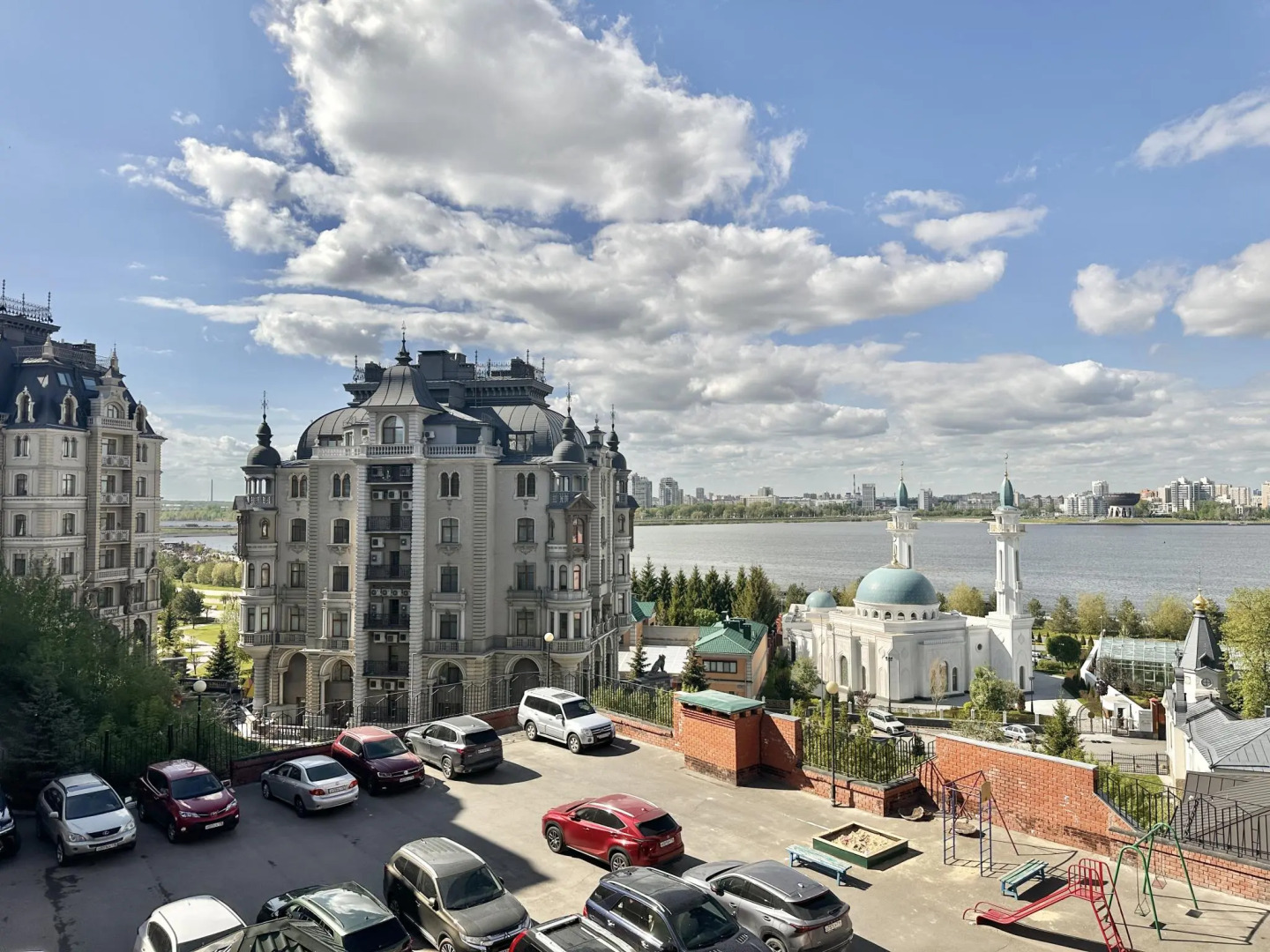 Artinvest (Артинвест) на улице Япеева