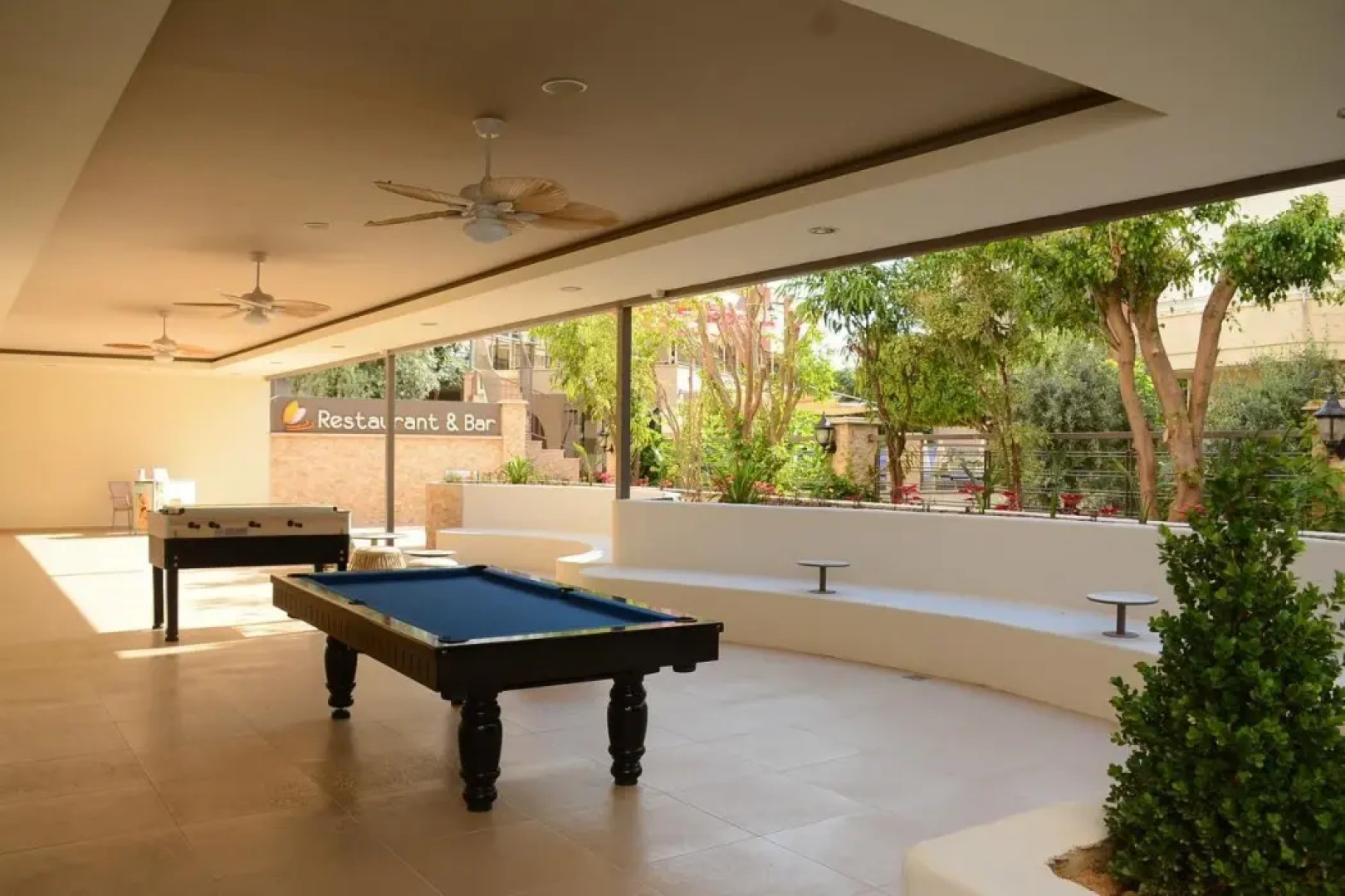 Almera Park Apart Hotel