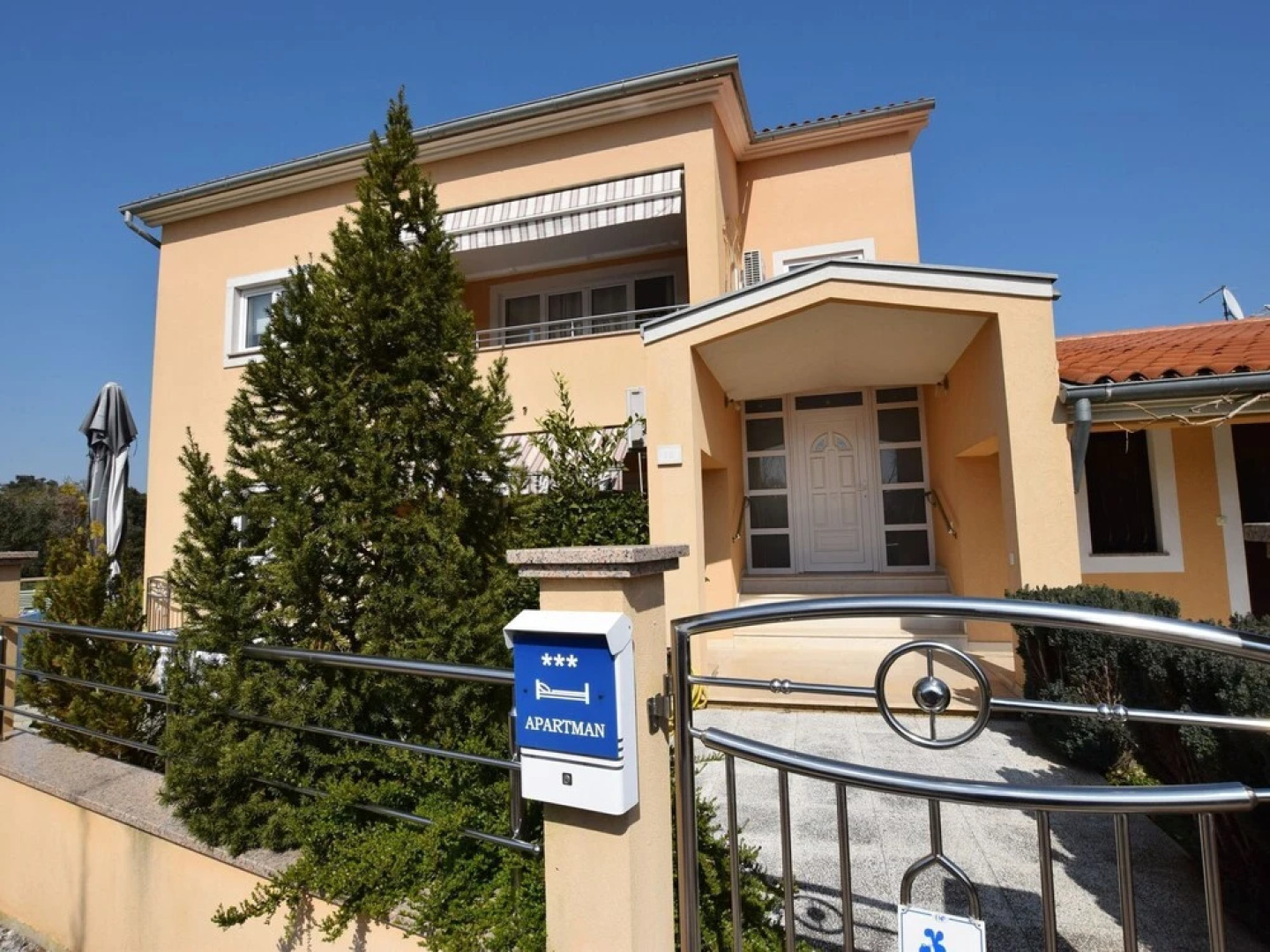 Modern Apartment in Pula With Swimming Pool