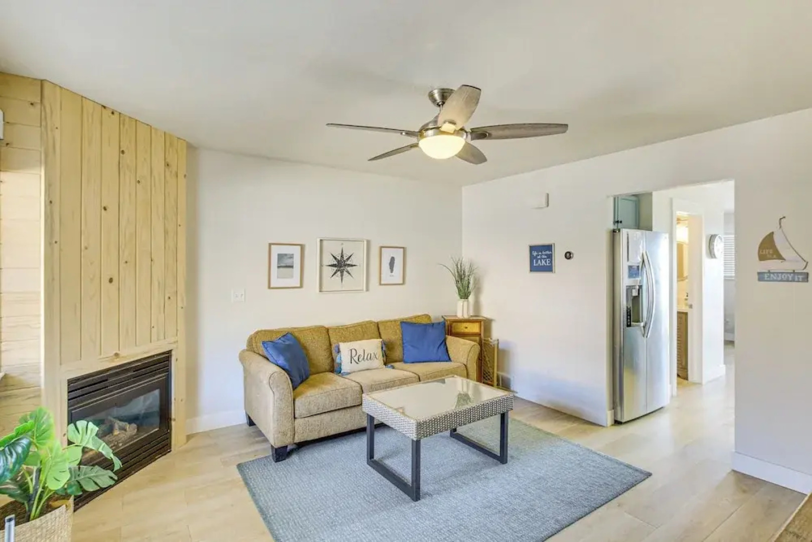 Spacious Garden City Townhome w/ Lake Views!