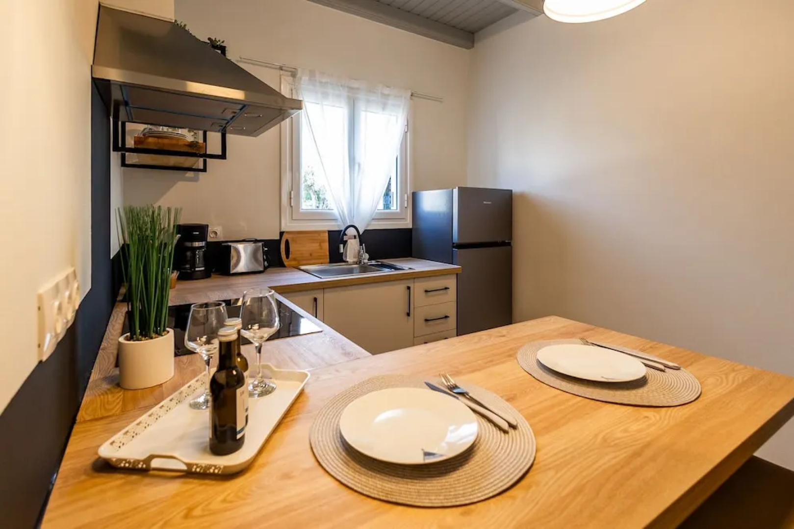 Vallia's Seaview & Stylish Apartments by Konnect, Nisaki