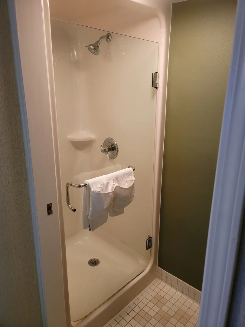 Sleep Inn & Suites Bay View Acme - Travers City