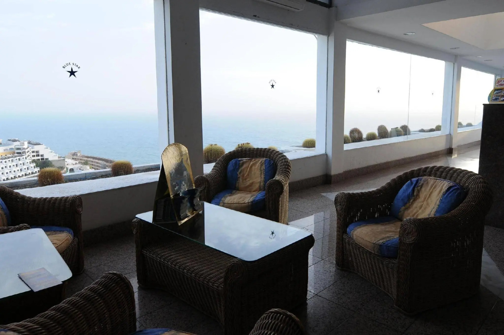 Apartamentos Blue Star