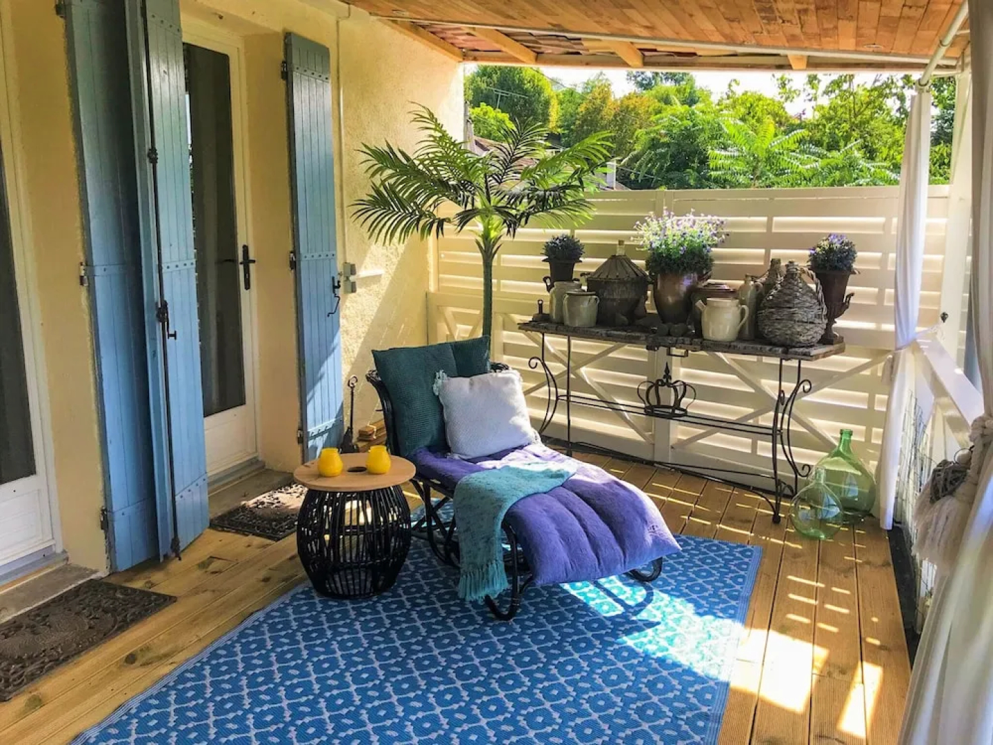 Renovated house with private swimming pool, close to Villefranche-du-Périgord.