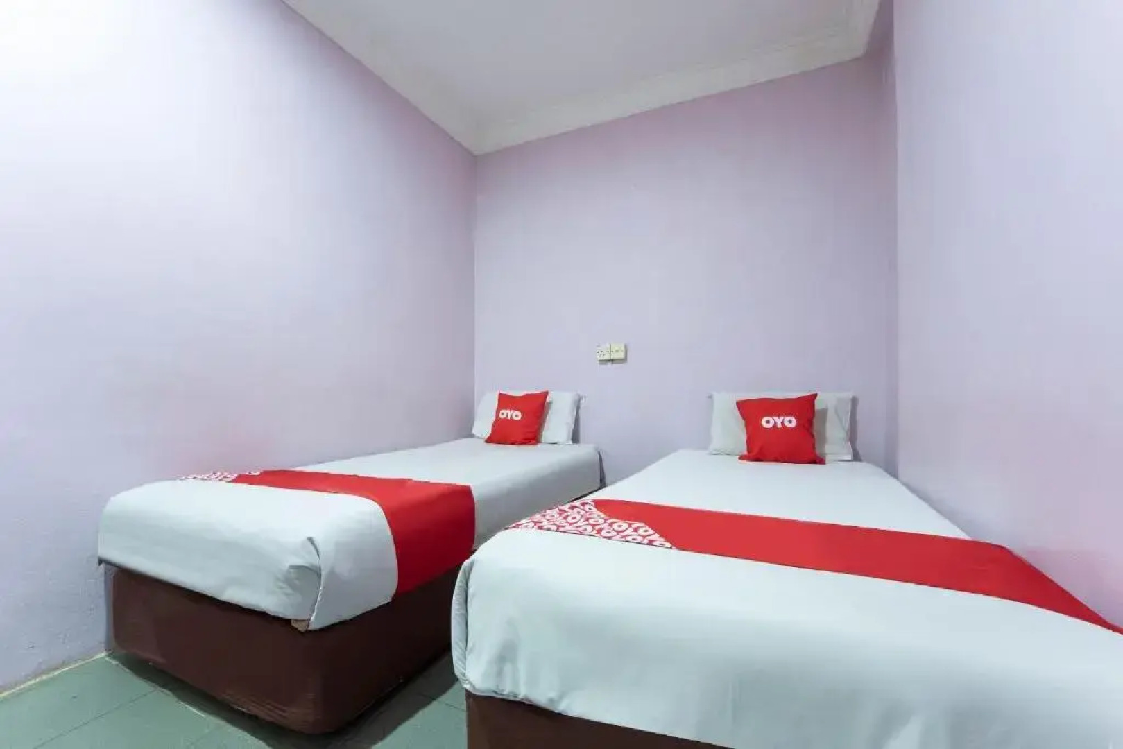 Apollo Hotel by OYO Rooms