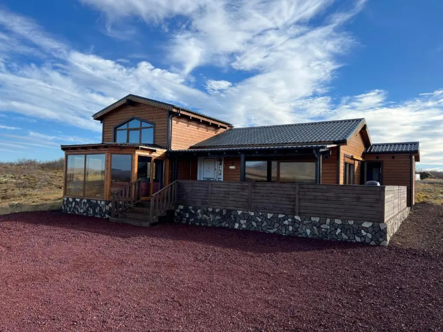 Large luxury Cabin On The Golden Circle Next To Kerið The Crater.