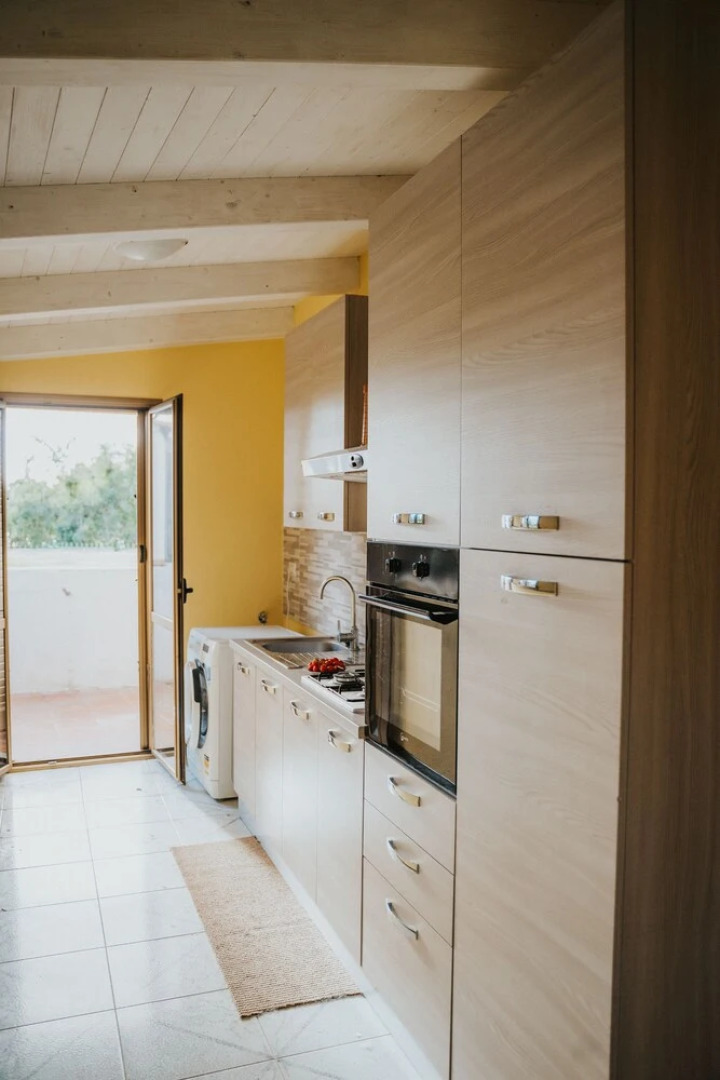 Remarkable 4-bed Apartment in Joppolo