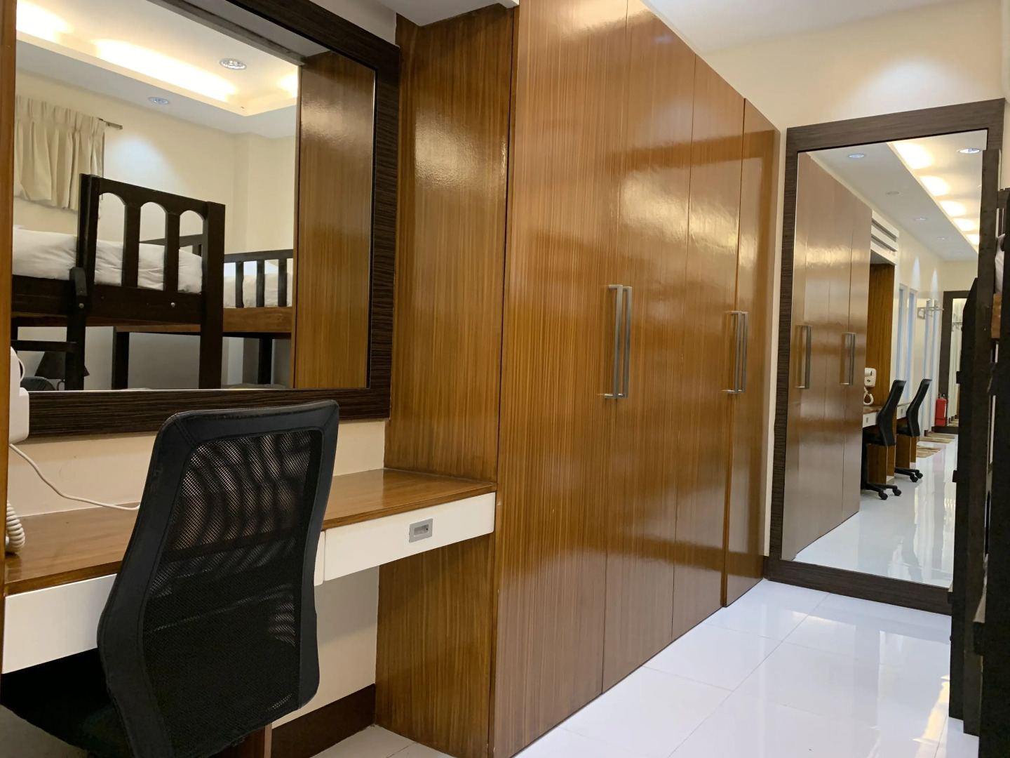 Villa MJ Maristela Beach Resort