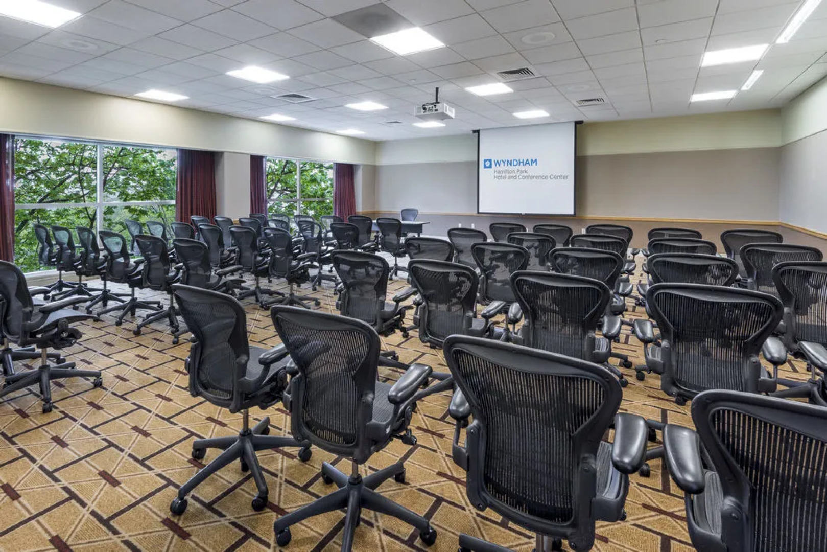 Wyndham Hamilton Park Hotel and Conference Center