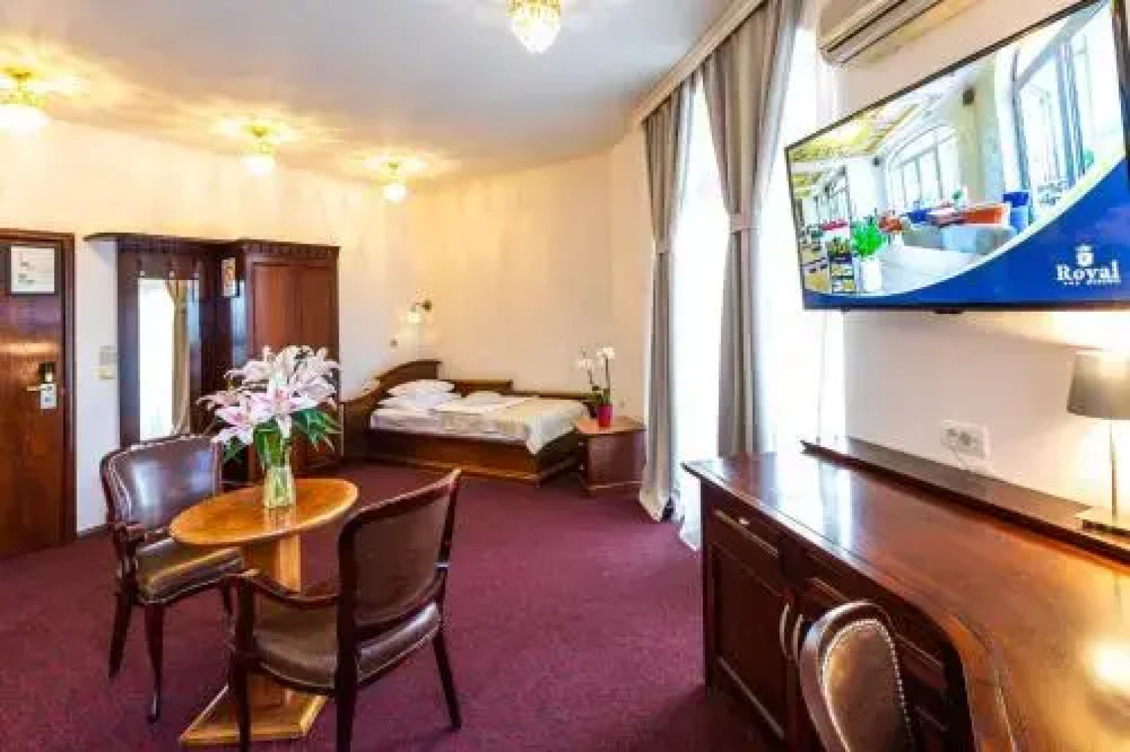 Garni Hotel Royal Crown