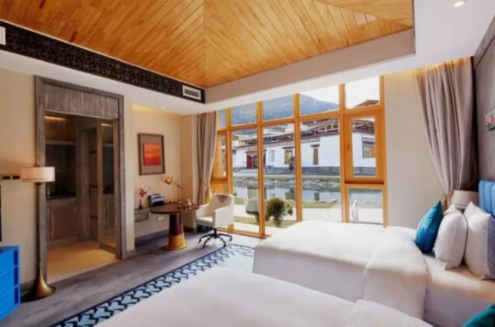 Evergrande Hotel Nyingchi