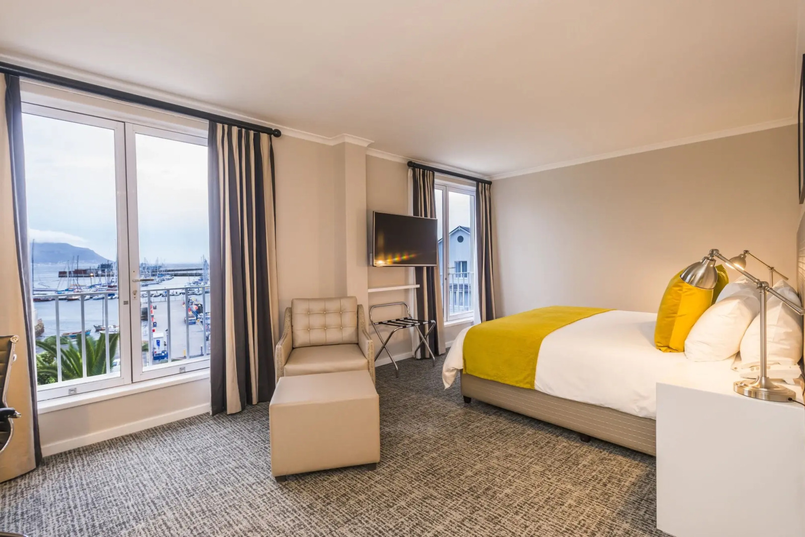 Simon's Town Quayside Hotel