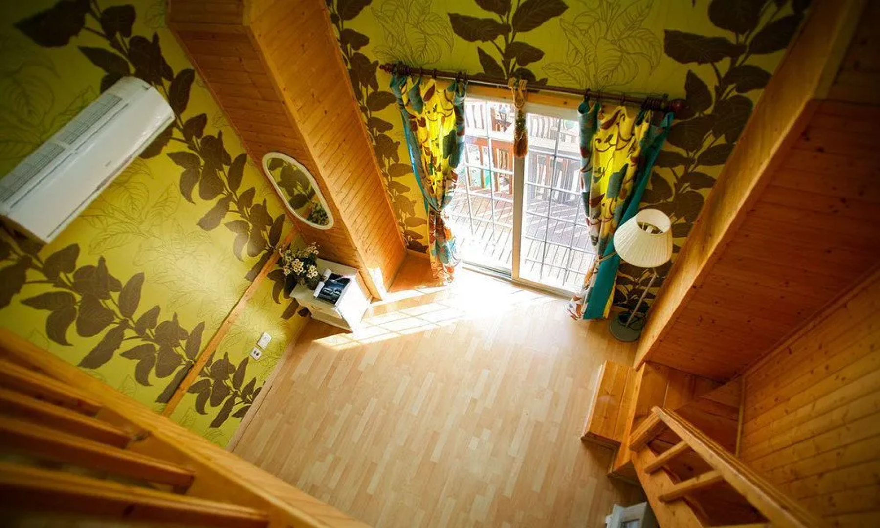 Spring Summer Fall Winter Pension