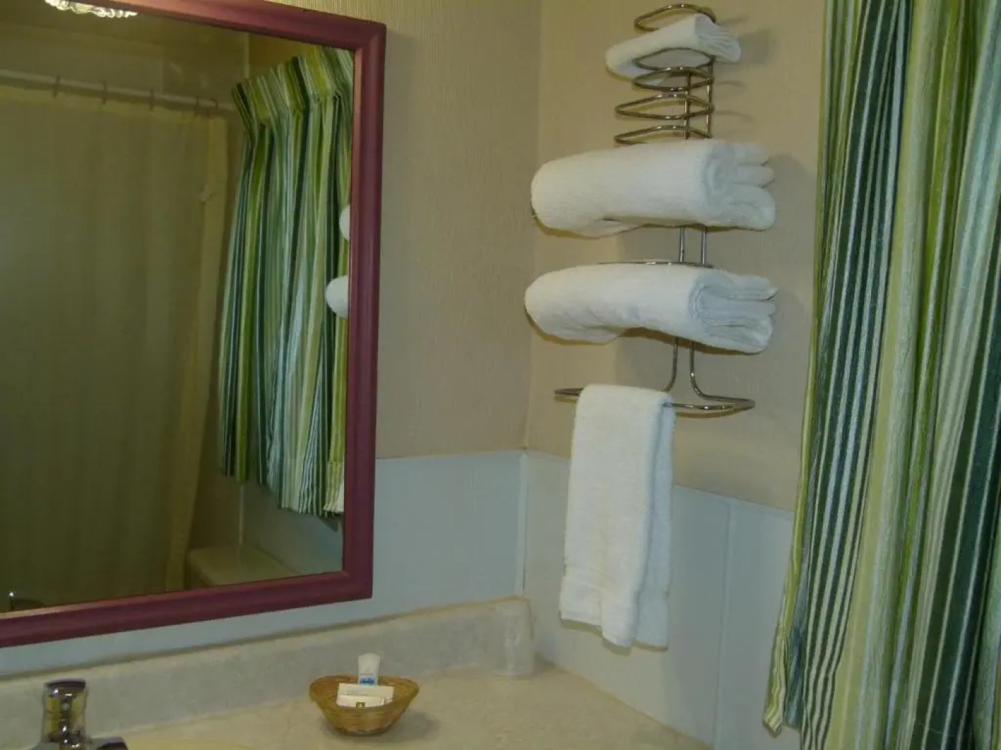 Country Squire Motel